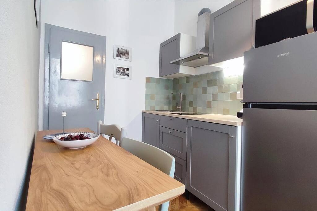 Isac 15 Central Apartment Kolozsvár Kültér fotó